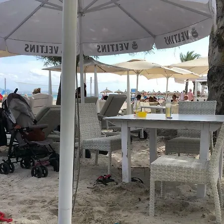 Apartment ***vacation Studio At Siesta Resort*** *